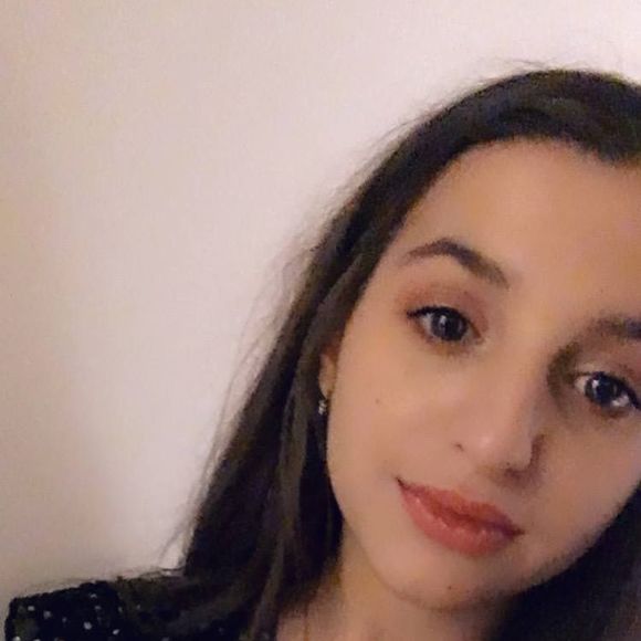 Meet your Posher, Giulia - Picture 1 of 1